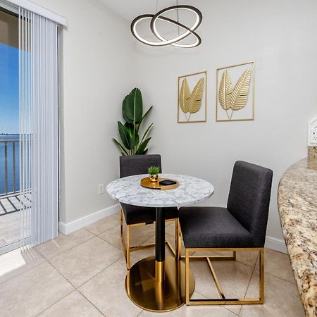Elegant Waterfront Place For Two/Boca Ciega Resort St. Petersburg Exterior photo