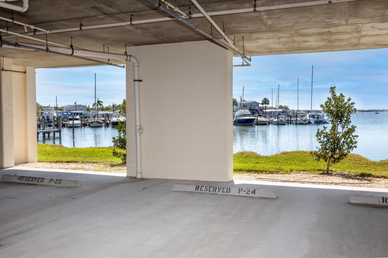 Elegant Waterfront Place For Two/Boca Ciega Resort St. Petersburg Exterior photo