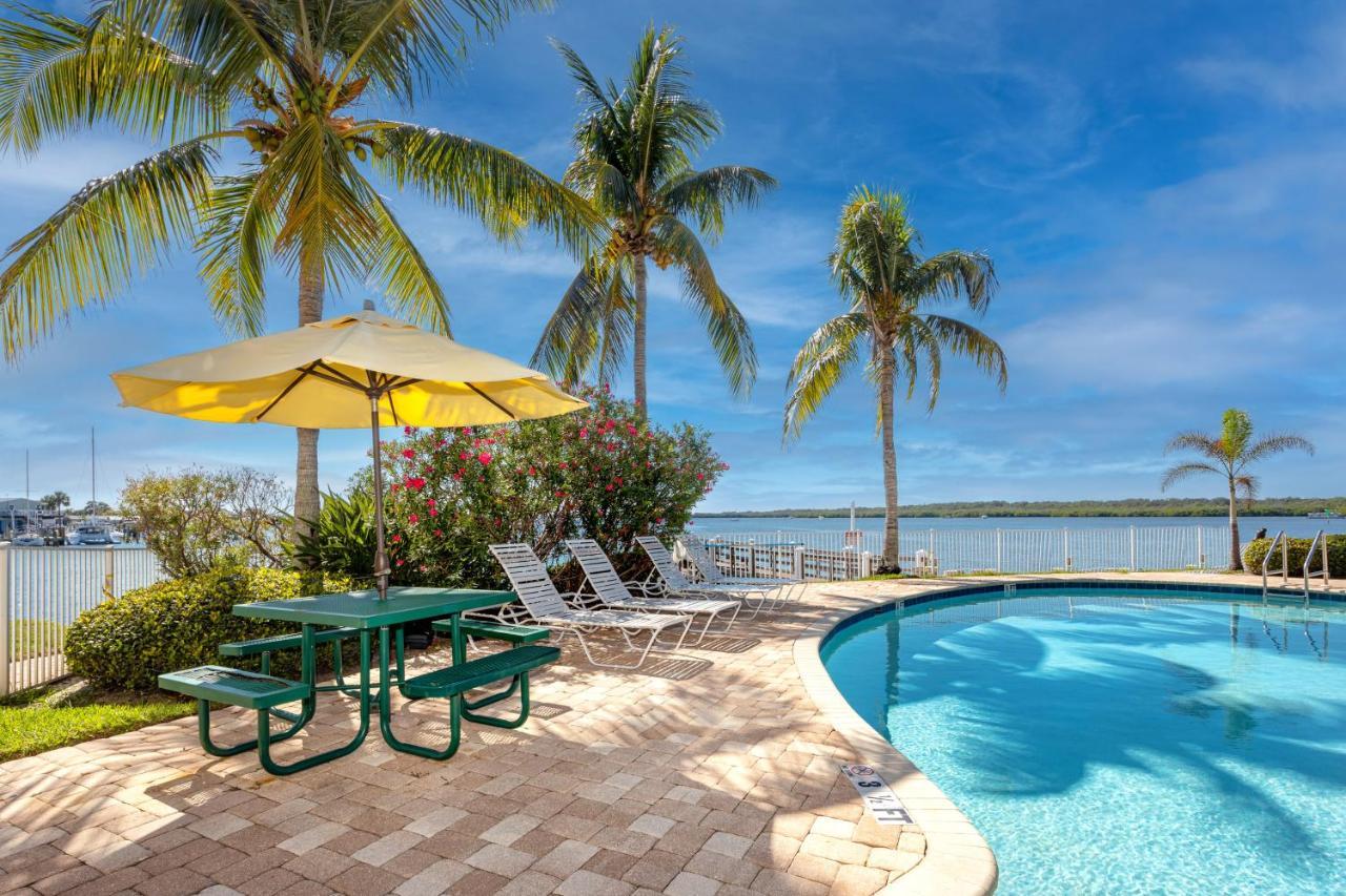 Elegant Waterfront Place For Two/Boca Ciega Resort St. Petersburg Exterior photo