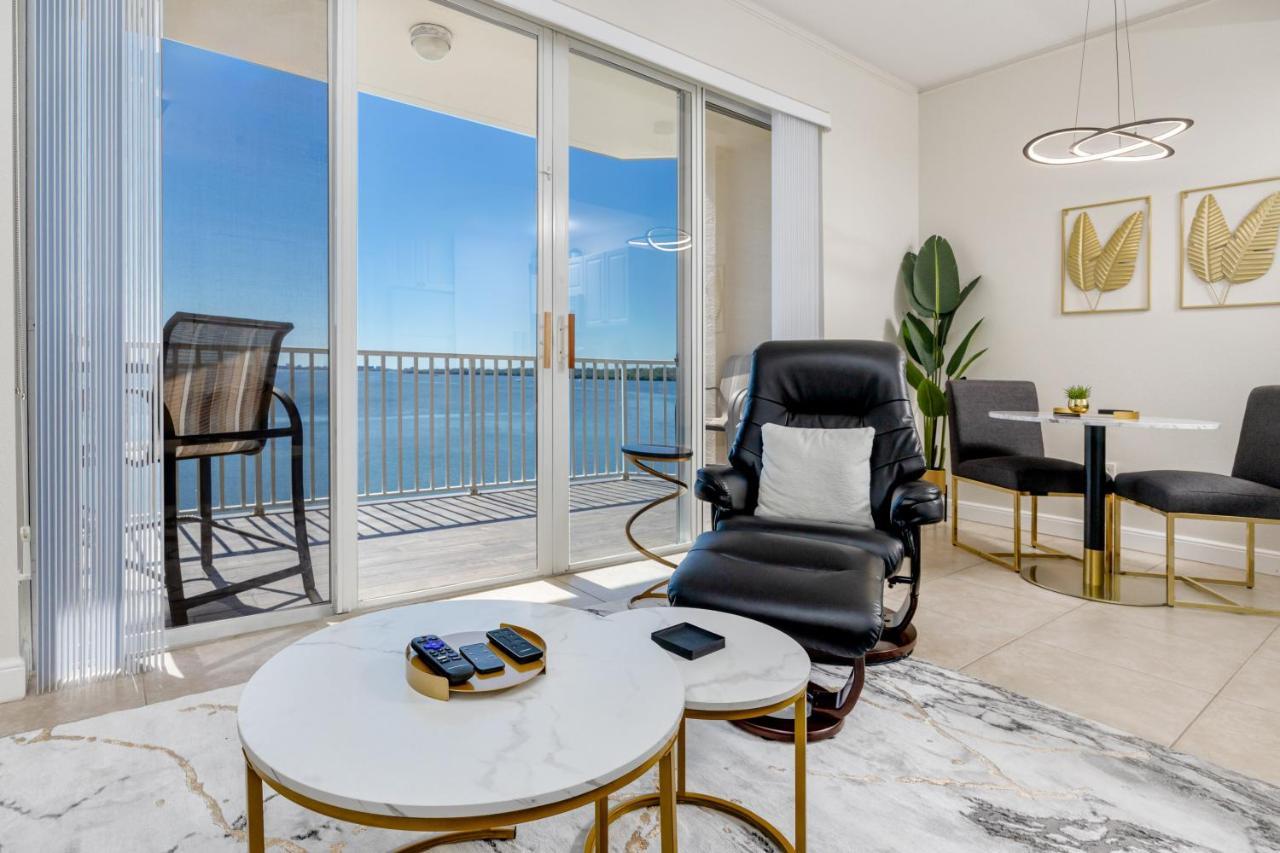 Elegant Waterfront Place For Two/Boca Ciega Resort St. Petersburg Exterior photo