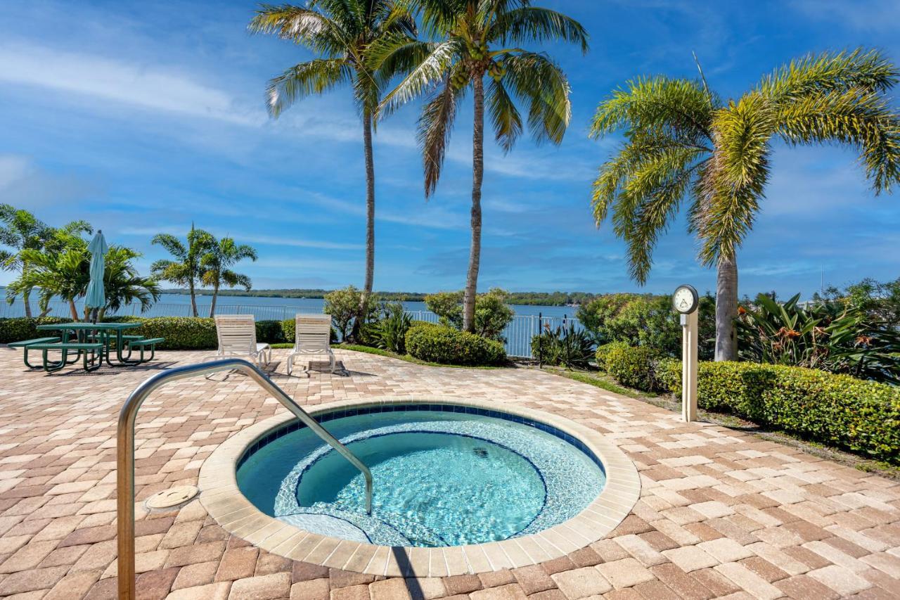 Elegant Waterfront Place For Two/Boca Ciega Resort St. Petersburg Exterior photo