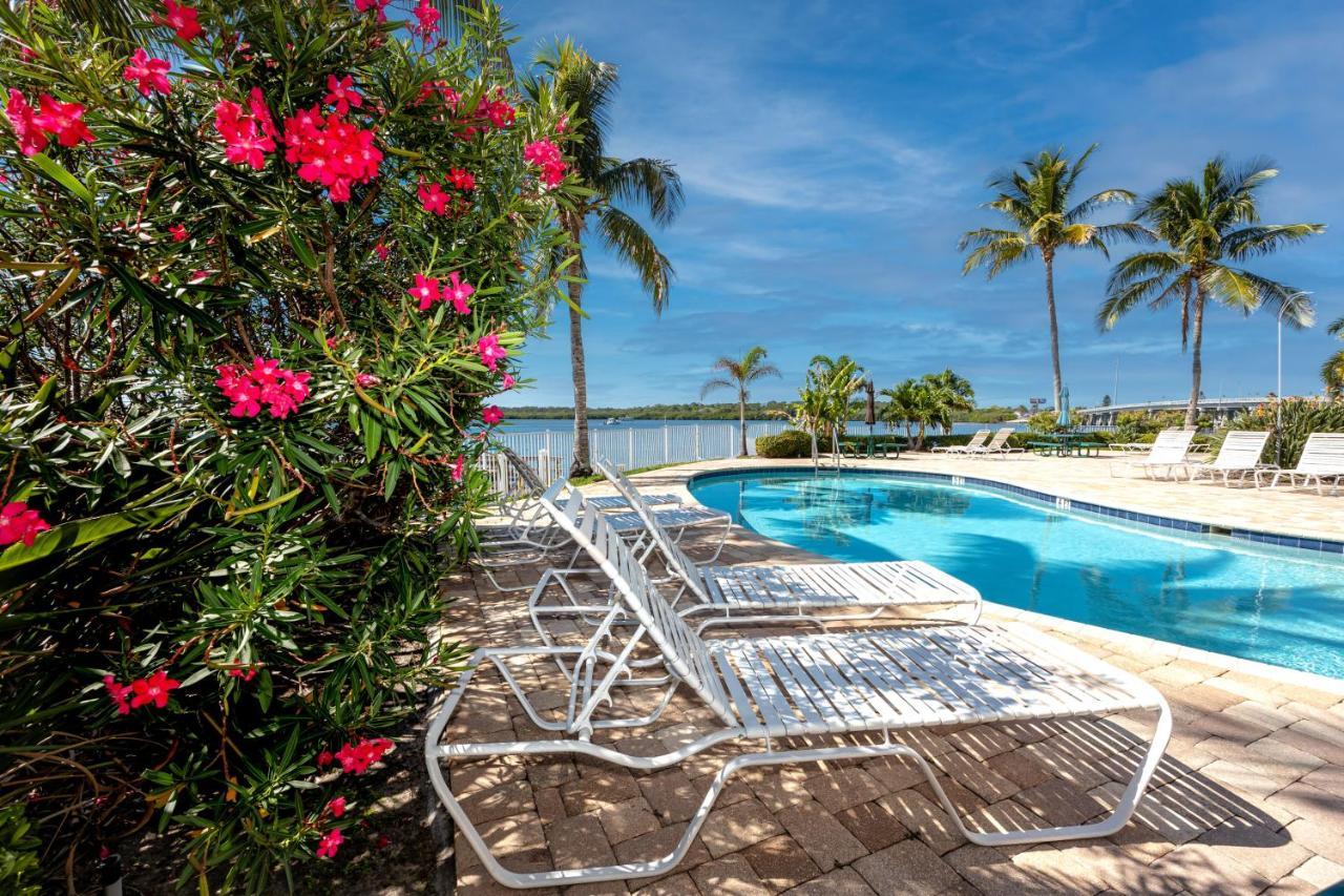 Elegant Waterfront Place For Two/Boca Ciega Resort St. Petersburg Exterior photo